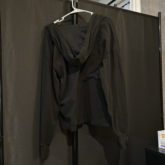 Buffbunny Makeover Pullover - Picture 3 of 3